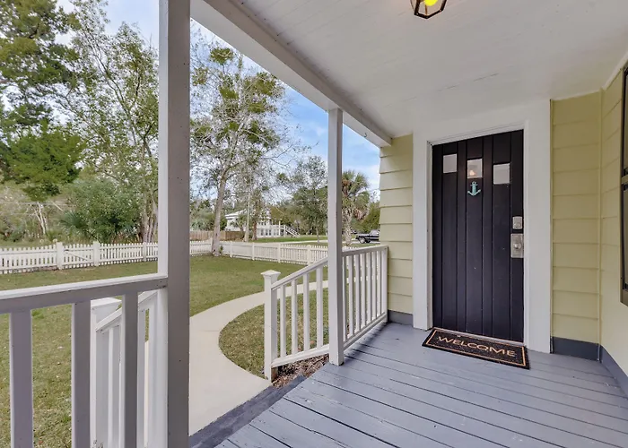 Dtwn St Marys Home Near Waterfront: Pets Welcome!