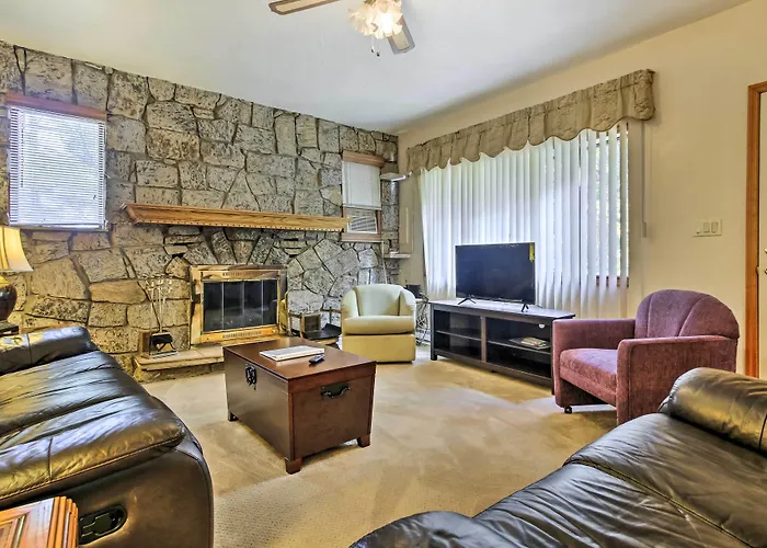 Spacious Apt W/ Yard: 3 Mi To Windham Mountain