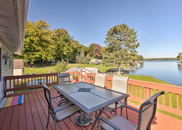 Lakefront Ludington Retreat W/ Kayaks & Fire Pit!