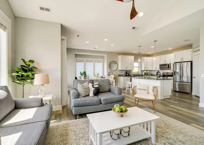 Modern Surf City Beach House W/ Hot Tub!