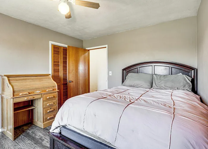 Secluded Albany Escape, Pet Friendly W/ Fee