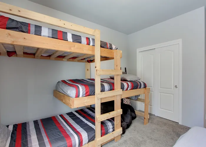 'The Hub' La Pine Vacation Rental - Dog Friendly!