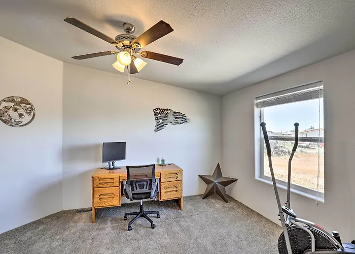 Desert Escape Off I-10 W/ Over 1 Enclosed Acre!