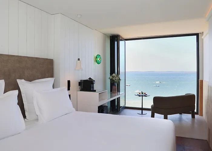 Les Vagues Hotel & Spa