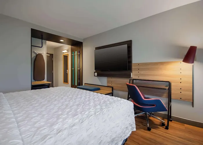 Tru By Hilton Merrillville