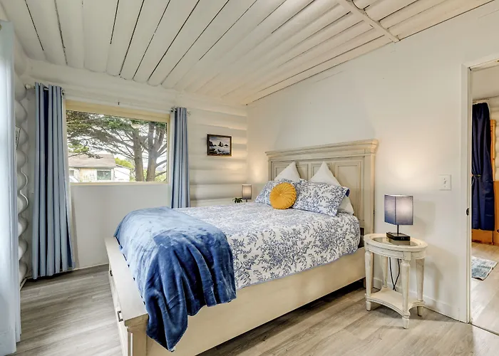 Unique Dog-Friendly Log Cabin: Short Walk To Ocean