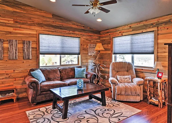 Pagosa Springs Escape W/ Deck, Hot Tub & Grill!