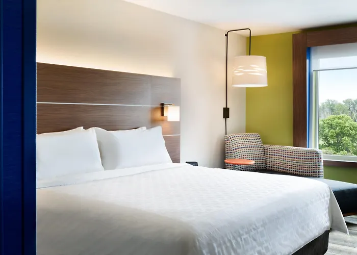 Holiday Inn Express - Canton By Ihg