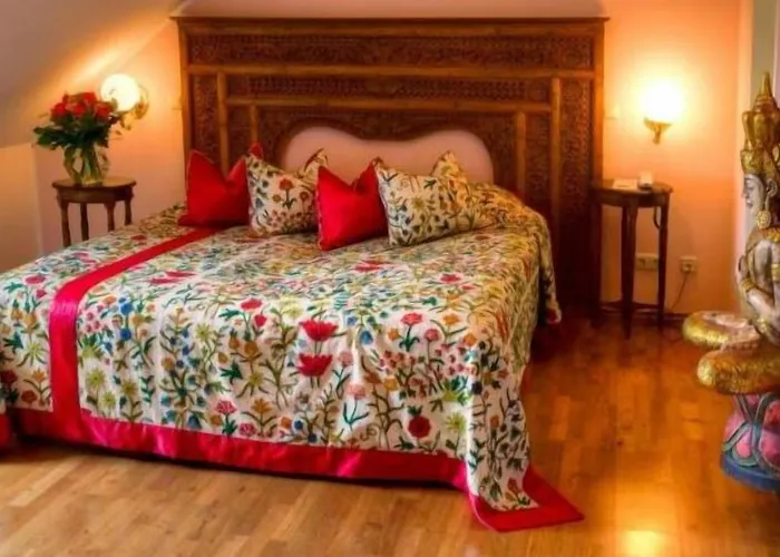 Hotel Henry