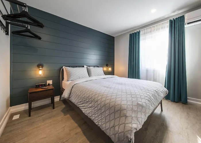 Square Victoria Maison Hoteliere