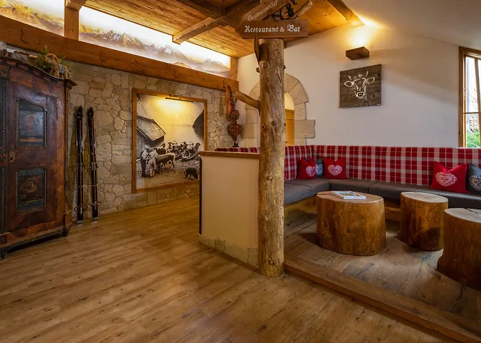 Alm-&Wellnesshotel Alpenhof