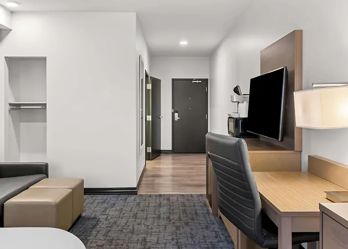 Best Western Plus Winkler