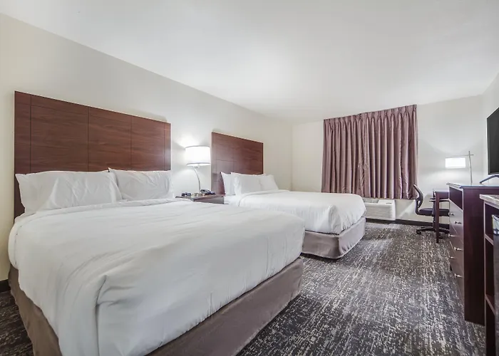 Cobblestone Hotel & Suites - Cozad