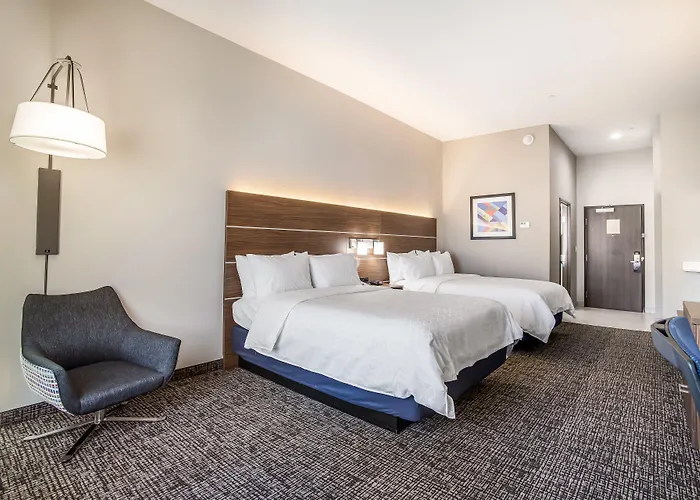 Holiday Inn Express & Suites Tulsa East - Catoosa By Ihg