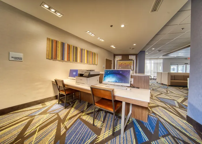 Holiday Inn Express & Suites - Kokomo South By Ihg
