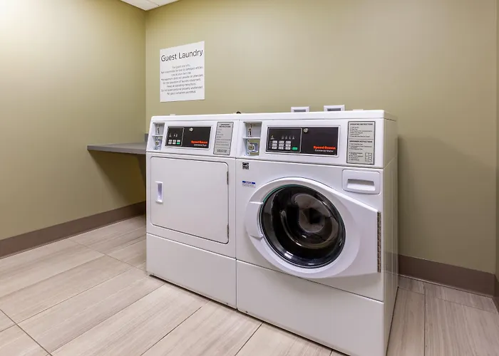 Holiday Inn Express & Suites Brunswick-Harpers Ferry Area By Ihg