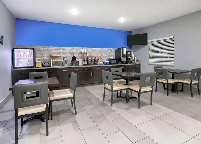 Days Inn By Wyndham Zachary La