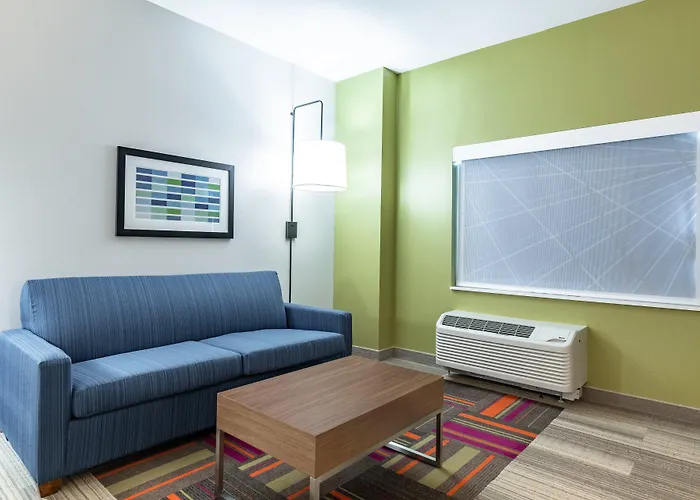 Holiday Inn Express & Suites - Moundsville By Ihg