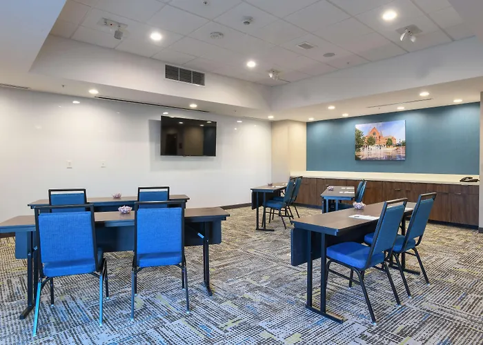 Hampton Inn & Suites Cincinnati Liberty Township