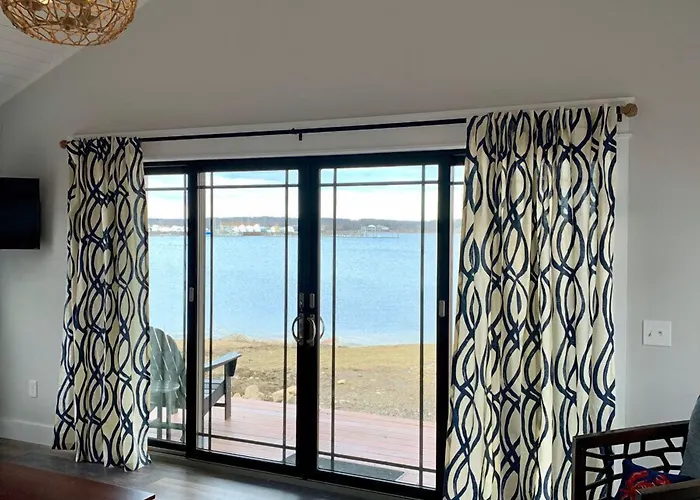 Harbor View Landing