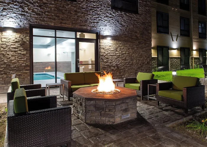 Fairfield Inn & Suites By Marriott Canton