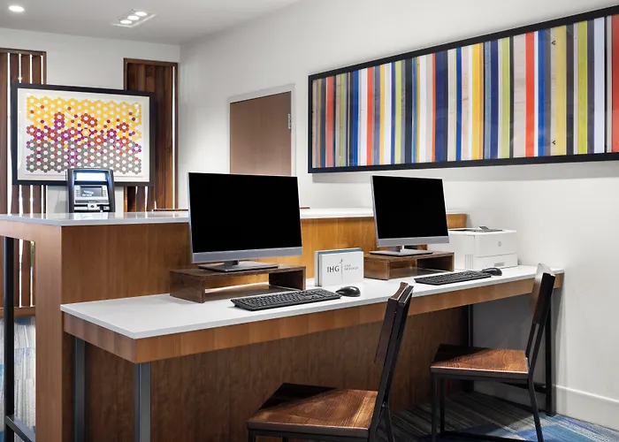 Holiday Inn Express & Suites - Madison West - Middleton By Ihg