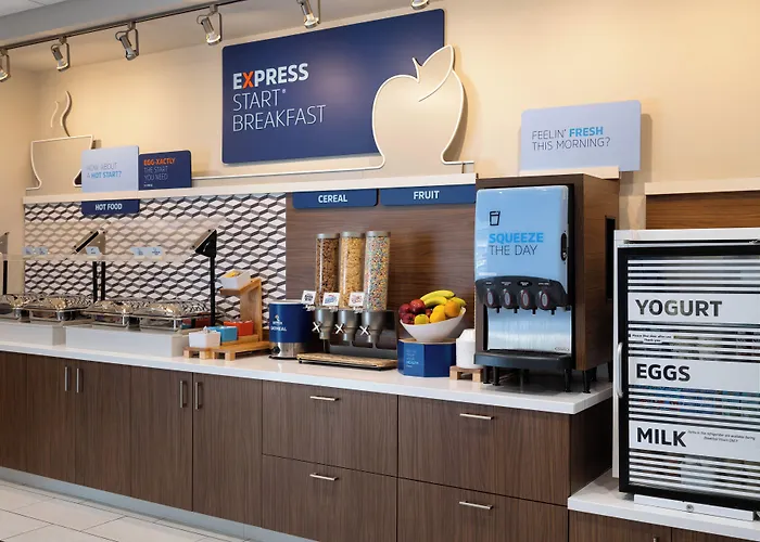 Holiday Inn Express & Suites - Madison West - Middleton By Ihg