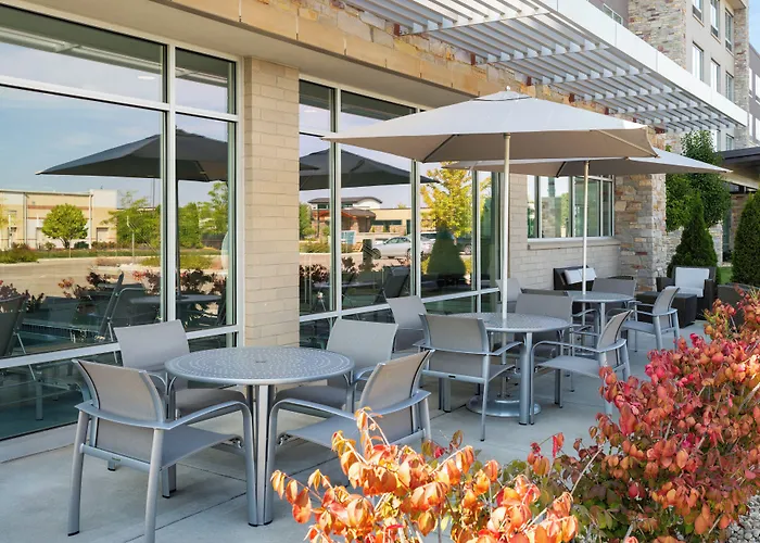 Holiday Inn Express & Suites - Madison West - Middleton By Ihg