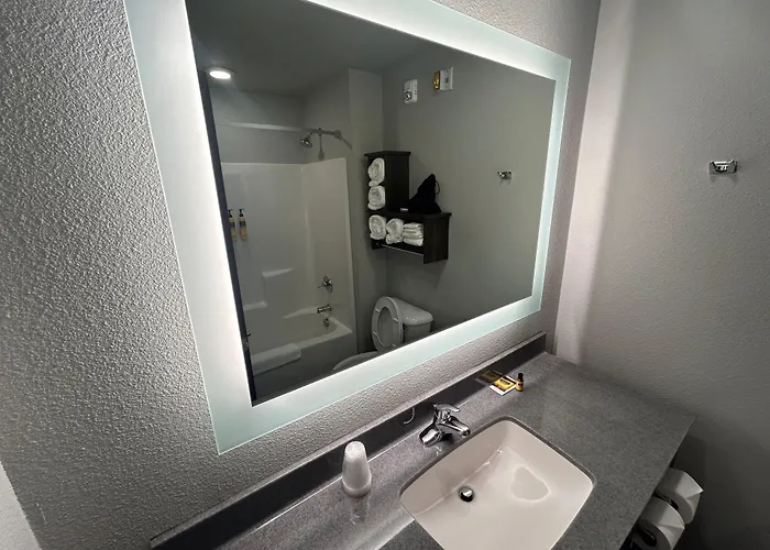 Executive Residency By Best Western Medford