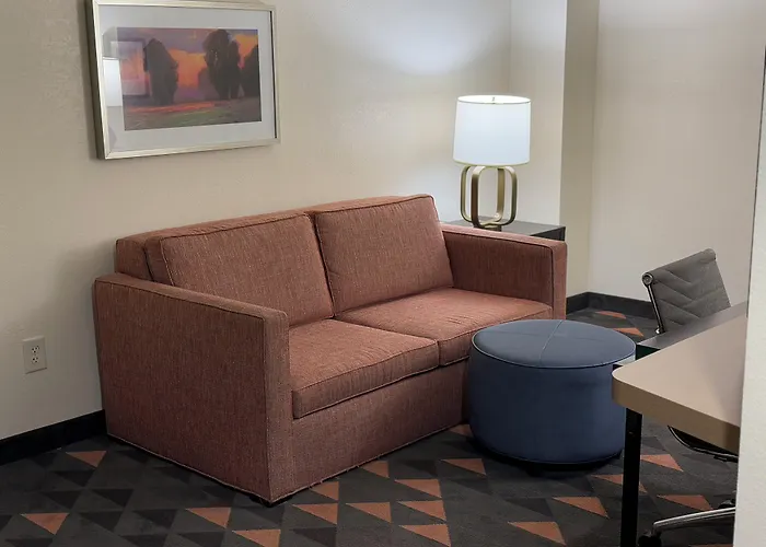 Holiday Inn & Suites - Fayetteville W-Fort Bragg Area By Ihg