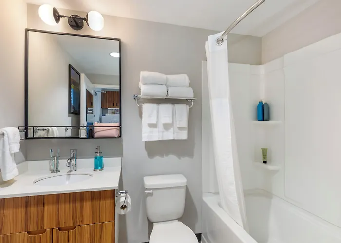 Uptown Suites Extended Stay Denver Co -Westminster