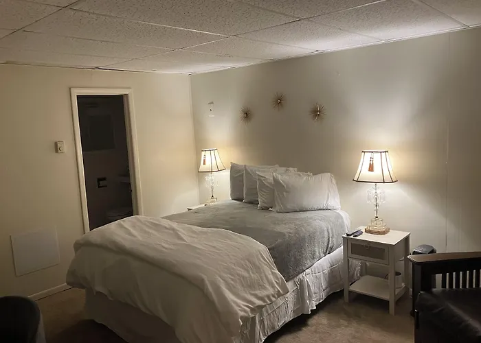 Grand Central Motel