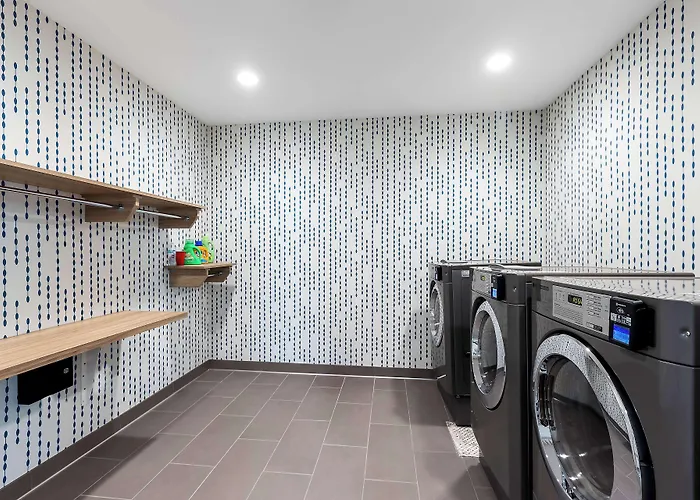 Home2 Suites By Hilton Hendersonville