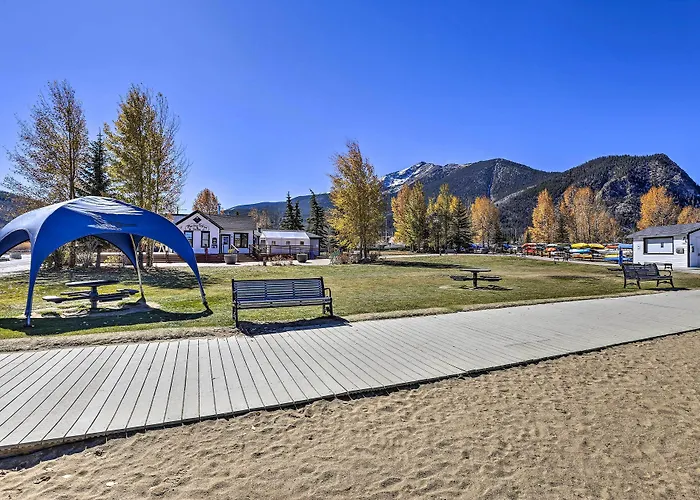 8 Mi To Copper Mtn: Dtwn Frisco Retreat W/ Deck!