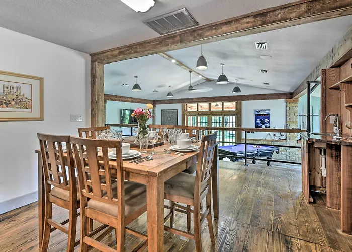 Spacious Glen Rose Home On Paluxy Riverfront