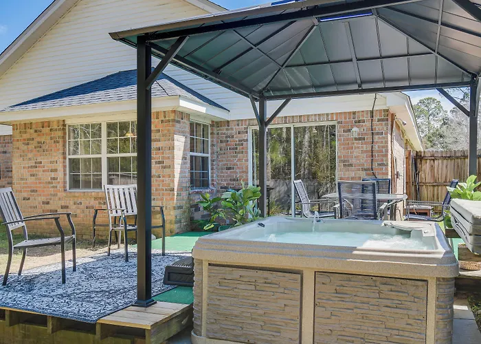Orange Beach Home W/ Hot Tub < 2 Mi To The Wharf