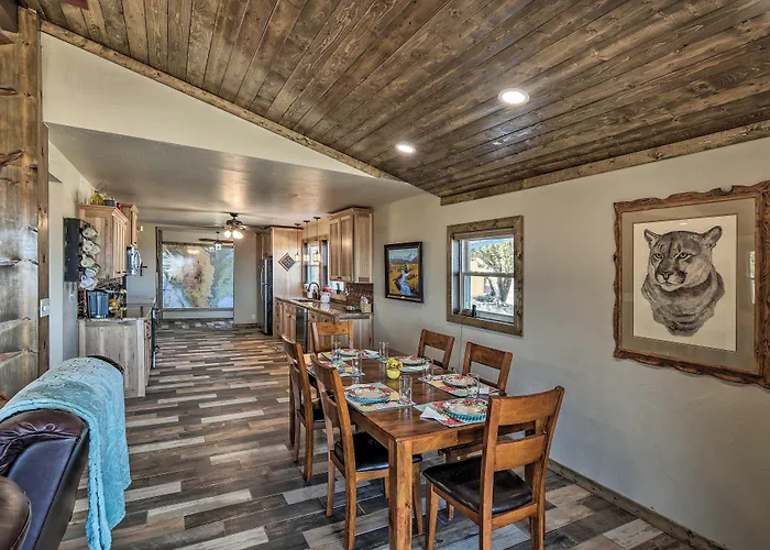 Charming Texas Home W/ Stunning Canyon Views!