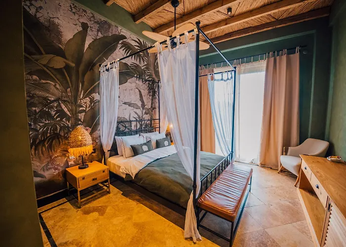 The Remote Hotel