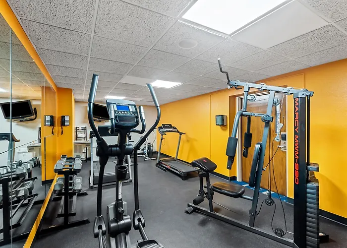 Suburban Studios Fort Dodge