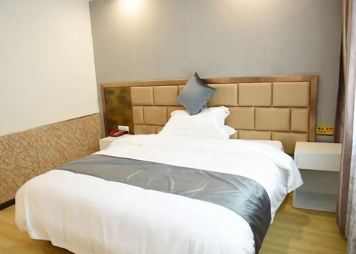 Shell Lishui High Speed Railway Station Hotel