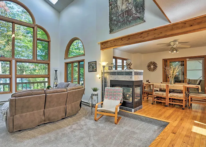 Pocono Lake Paradise W/ Private Beach & Dock!