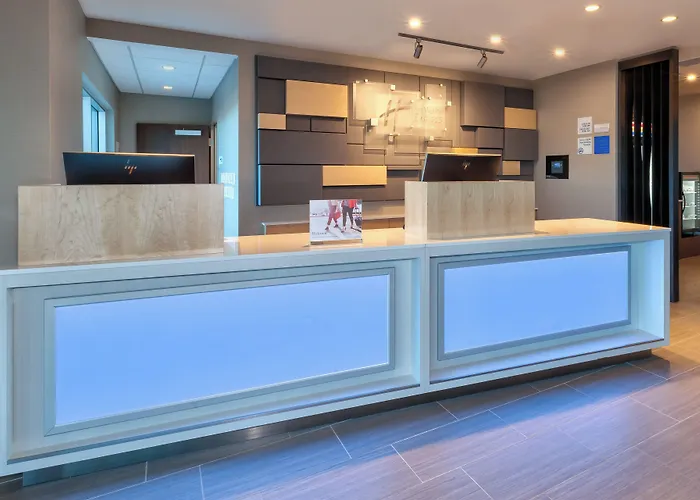 Holiday Inn Express & Suites - Cedar Springs - Grand Rapids N By Ihg