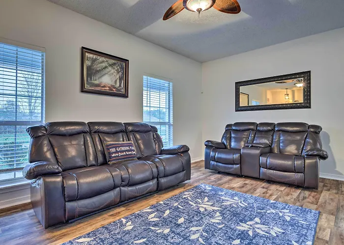 Ocean Springs Home W/ Sunroom ~ 5 Mi To Beach