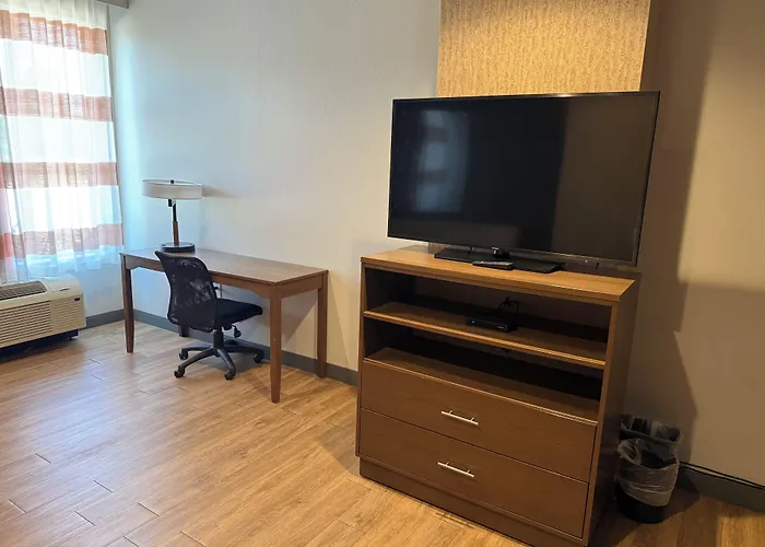 La Quinta By Wyndham Altoona Des Moines