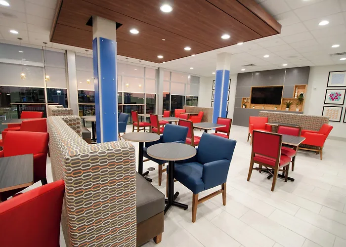 Holiday Inn Express & Suites Taylor By Ihg