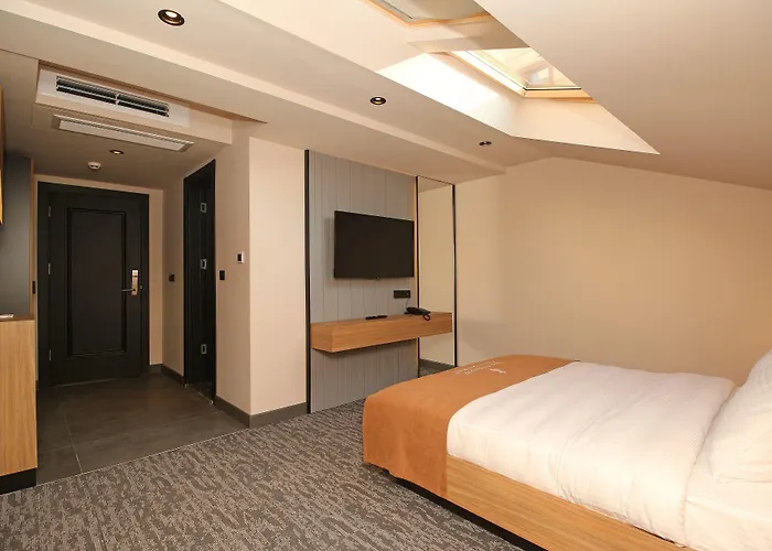 Inanlar City Hotel