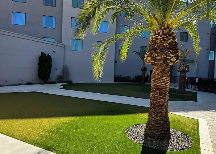 Courtyard By Marriott Mesa At Wrigleyville West