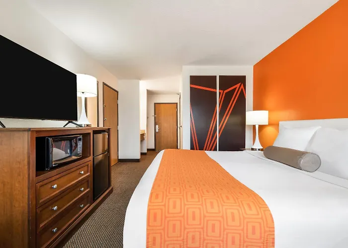 Howard Johnson By Wyndham Oacoma Hotel & Suites