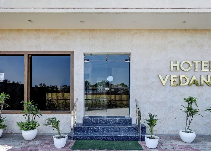 Itsy Hotels Vedansh