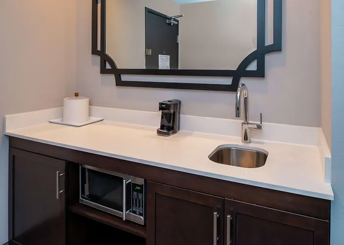 Hampton Inn & Suites Winston-Salem Downtown